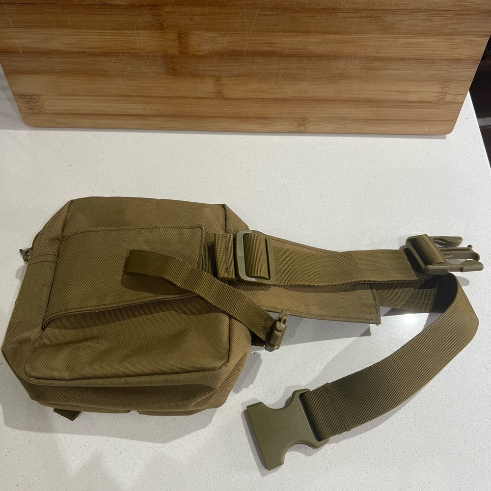 Fanny pack - Picture 2 of 2